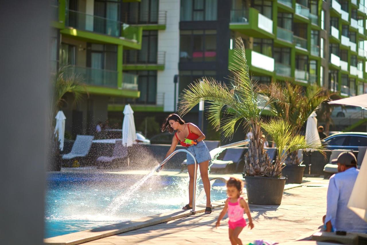 Sunrise Aparthotel Pool & Spa Mamaia Nord Năvodari Eksteriør bilde