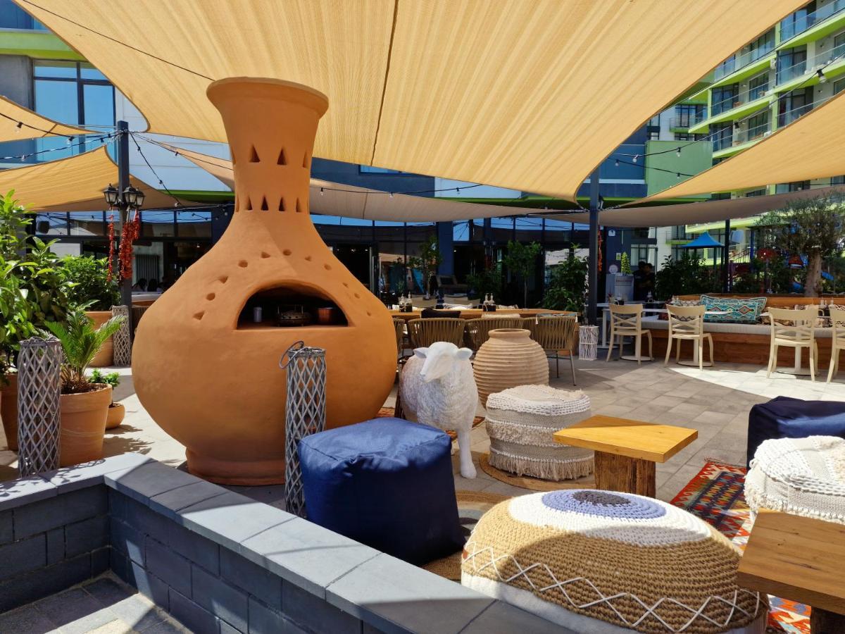 Sunrise Aparthotel Pool & Spa Mamaia Nord Năvodari Eksteriør bilde